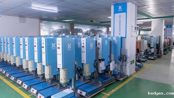 深圳伺服超声波塑料焊接机在灯饰行业高效应用